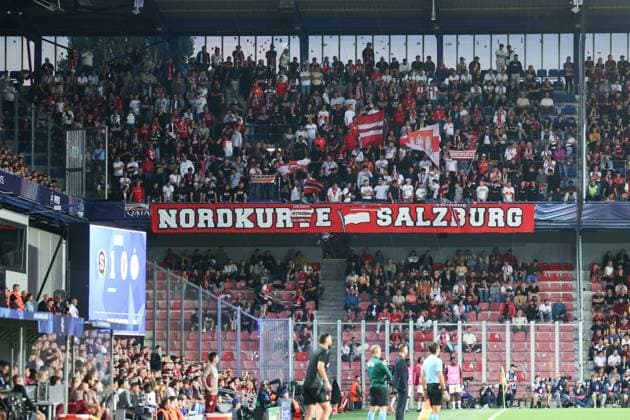 SOCCER - UEFA CL, Prag vs RBS PRAGUE,CZECH REPUBLIC,18.SEP.24 - SOCCER - UEFA Champions League, AC Sparta Prag vs Red Bull Salzburg. Image shows supporters of Salzburg.  GEPAxpictures xDavidxGeieregger