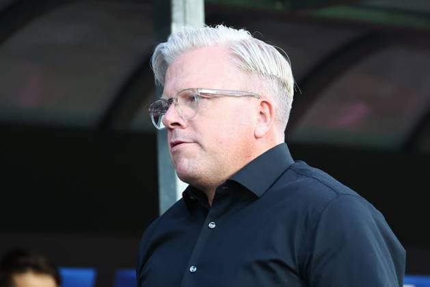 SOCCER - UEFA CL, Prag vs RBS PRAGUE,CZECH REPUBLIC,18.SEP.24 - SOCCER - UEFA Champions League, AC Sparta Prag vs Red Bull Salzburg. Image shows head coach Lars Friis (Sparta).  GEPAxpictures xDavidxGeieregger
