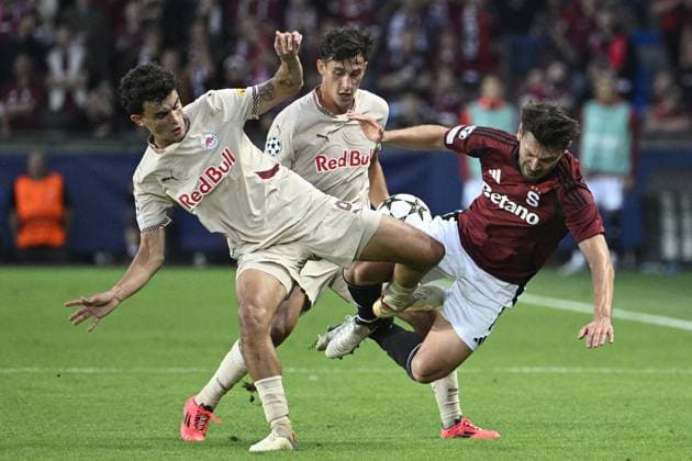 From left Stefan Bajcetic, Amar Dedic of Salcburk, Kaan Kairinen of Sparta in action during the Football Champions League 1st round match: Sparta Prague vs Red Bull Salzburg in Prague, Czech Republic, September 18, 2024. (CTKxPhoto MichalxKamaryt) CTKPhotoP2024091807947  CTKPhotoP2024091807947