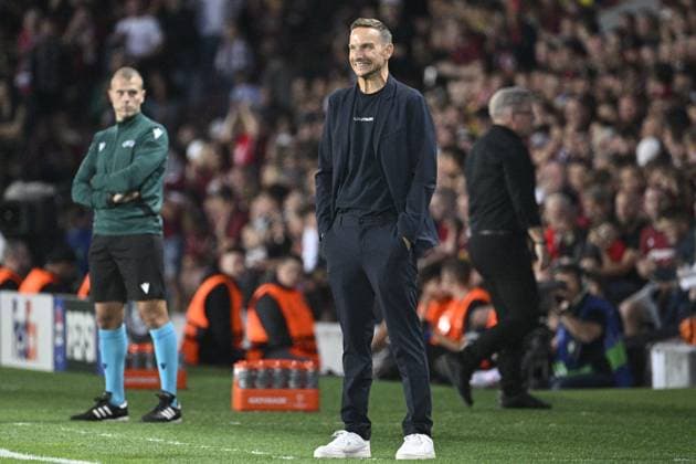 Coach of Salcburk Pepijn Lijnders in action during the Football Champions League 1st round match: Sparta Prague vs Red Bull Salzburg in Prague, Czech Republic, September 18, 2024. (CTKxPhoto MichalxKamaryt) CTKPhotoP2024091808075  CTKPhotoP2024091808075