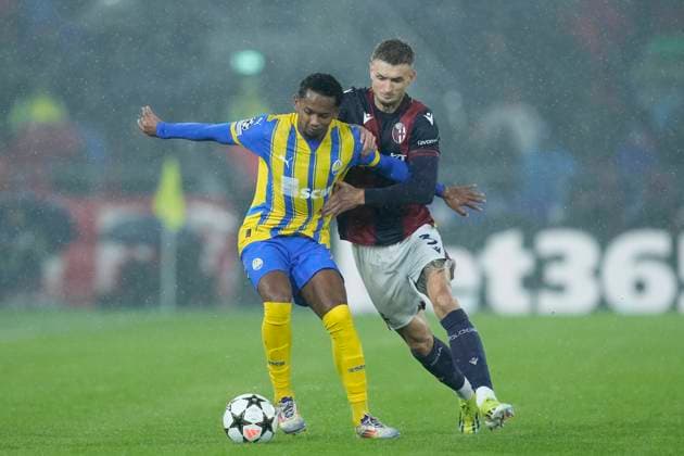 Eguinaldo (FC Shakhtar Donetsk) and Stefan Posch (Bologna FC) battle for the ball, UEFA Champions League 2024 25 League Phase MD1, Bologna FC 1909 v FC Shakhtar Donetsk, Stadio Renato Dall Ara, September 18, 2024, Bologna, Italy.