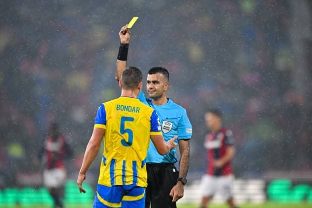 Yellow card for Shakhtar DonetskÃ¢ÂÄÂ™s Valeriy Bondar during Bologna FC vs FC Shakhtar Donetsk, UEFA Champions League football match in Bologna, Italy, September 18 2024  Copyright: xAlessioxMarini IPAxSportx xipa-ax xx IPA_49798989 IPA_Agency_IPA49798989