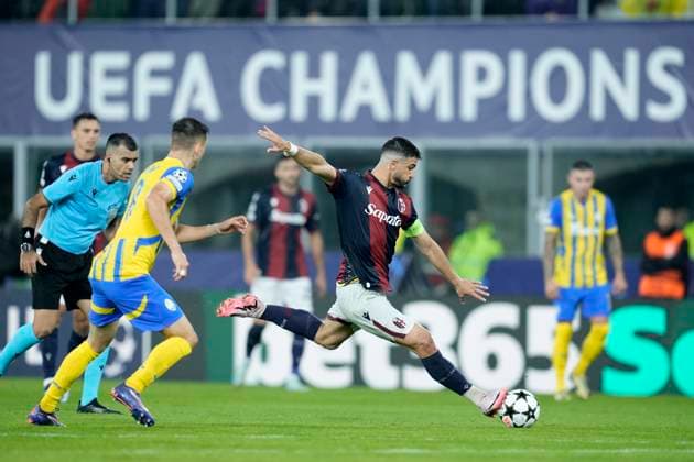 Riccardo Orsolini (Bologna FC) controls the ball, UEFA Champions League 2024 25 League Phase MD1, Bologna FC 1909 v FC Shakhtar Donetsk, Stadio Renato Dall Ara, September 18, 2024, Bologna, Italy.