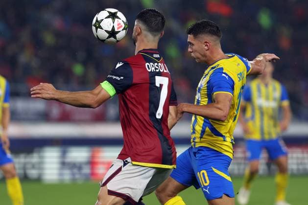 Bologna, Italy 18.09.2024 : Riccardo Orsolini of Bologna ,Georiy Sudakov of Shakhtar Donetsk during UEFA Champions League 2024-2025, day 1, football match Bologna FC 1909 - Shakhtar Donetsk at Renato Dall Ara stadium in Bologna on September 2024.  Copyright: xMarcoxIacobucci IPAxSportx xipa-x xx IPA_49799266 IPA_Agency_IPA49799266
