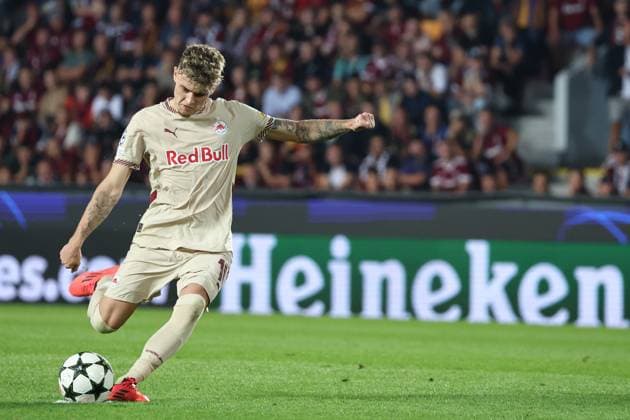 SOCCER - UEFA CL, Prag vs RBS PRAGUE,CZECH REPUBLIC,18.SEP.24 - SOCCER - UEFA Champions League, AC Sparta Prag vs Red Bull Salzburg. Image shows Bobby Clark (RBS).  GEPAxpictures xDavidxGeieregger