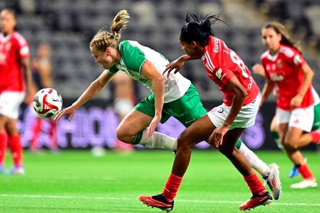 STOCKHOLM, SWEDEN 20240918 Hammarby s Cathinka Tandberg against Benfica s Lais Araujo during Wednesday s football match, qualifying for the Champions League, between Hammarby IF and Benfica at Tele2 Arena Stockholm, Sweden September 18, 2024 STOCKHOLM SWEDEN x10030x  Copyright: xJonasxEkströmer TTx CHAMPIONS LEAGUE QUALIFIER HAMMARBY-BENFICA