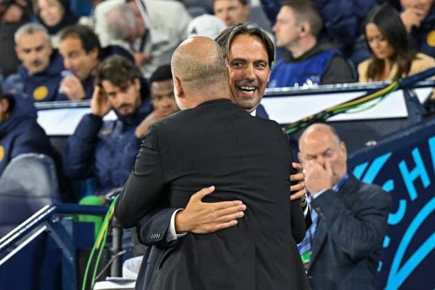 UEFA Champions League league stage Manchester City v Inter Milan The two managers Pep Guardiola manager of Manchester City and Simone Inzaghi manager of Inter Milan shake hands ahead of the UEFA Champions League league stage match Manchester City vs Inter Milan at Etihad Stadium, Manchester, United Kingdom, 18th September 2024 (Photo by Cody Froggatt News Images) Manchester Etihad Stadium Manchester United, ManU Kingdom Copyright: xCodyxFroggatt NewsxImagesx