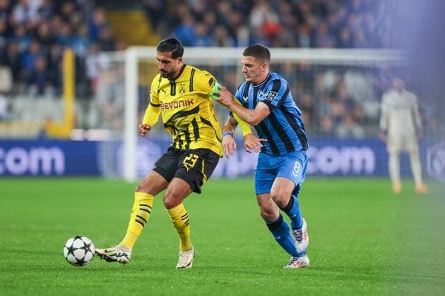 18 09 2024, Football, Season 2024 2025, UEFA Champions League, Matchday 1, FC Brugge Borussia Dortmund, f l Emre Can Borussia Dortmund , Christos Tzolis Club Brugge in duel, Brugge Jan Breydel Stadium Belgium xRHR PHOTO ENx Copyright: DennisxEwert RHR-FOTOx RHR-FOTO DE