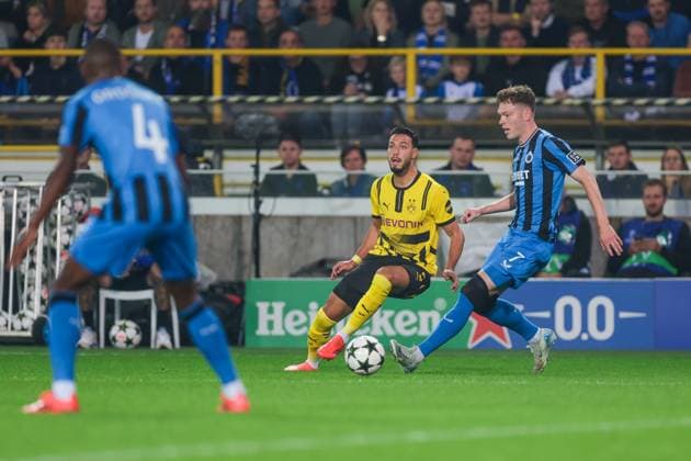 18 09 2024, Football, Season 2024 2025, UEFA Champions League, Matchday 1, FC Brugge Borussia Dortmund, f l Ramy Bensebaini Borussia Dortmund , Andreas Skov Olsen Club Brugge , Brugge Jan Breydel Stadium Belgium xRHR PHOTO ENx Copyright: DennisxEwert RHR-FOTOx RHR-FOTO DE