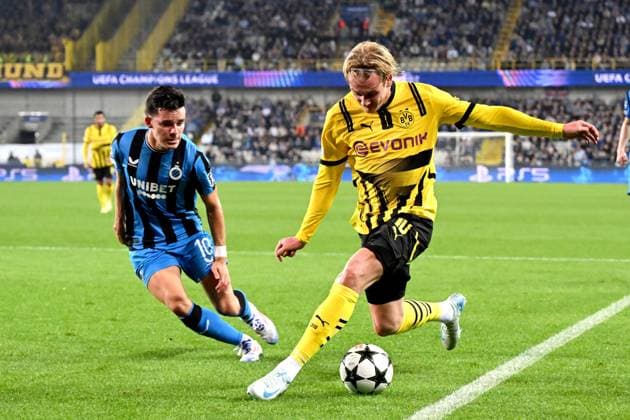 BRUGGE - (l-r) Hugo Vetlesen of Club Brugge KV, Julian Brandt of Borussia Dortmund during the UEFA Champions League match between Club Brugge and Borussia Dortmund at the Jan Breydel Stadium on Sept. 18, 2024 in Bruges, Belgi . ANP Hollandse Hoogte UEFA Europa Champions League 2024 25 xVIxANPxSportx xGerritxvanxKeulenxIVx 508791600 originalFilename: 508791600.jpg