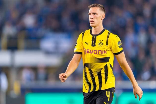 2024-09-18 Club Brugge KV v Borussia Dortmund - UEFA Champions League 2024 25 League Phase MD1 BRUGES, BELGIUM - SEPTEMBER 18: Nico Schlotterbeck of Borussia Dortmund looks on during the UEFA Champions League 2024 25 League Phase MD1 match between Club Brugge KV and Borussia Dortmund at Jan Breydelstadion on September 18, 2024 in Bruges, Belgium. (Photo by Joris Verwijst BSR Agency) Bruges Belgium Content not available for redistribution in The Netherlands directly or indirectly through any third parties. Copyright: xBSRxAgencyx