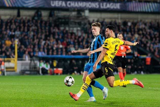 UEFA Champions League Club Brugge Borussia Dortmund 18 09 2024 duel Andreas Skov Olsen Club Brugge, 7 , Ramy Bensebaini Borussia Dortmund, 5 UEFA Champions League Club Brugge Borussia Dortmund, Brugge, Jan Breydelstadion on 18 09 2024 Copyright: xBEAUTIFULxSPORTS Wunderlx
