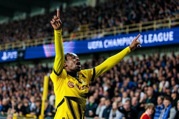 UEFA Champions League Club Brugge Borussia Dortmund 18 09 2024 Cheers for 0 1 by Jamie Gittens Borussia Dortmund, 43 UEFA Champions League Club Brugge Borussia Dortmund, Brugge, Jan Breydelstadion on 18 09 2024 Copyright: xBEAUTIFULxSPORTS Wunderlx