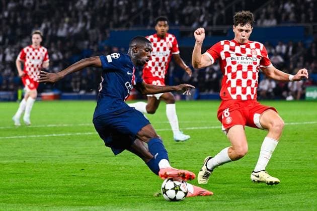 Ousmane DEMBELE ( 10 - PSG ) and Ladislav Krejci ( 18 - Girona ) during the UEFA Champions League match between Paris Saint Germain and Girona FC at Parc Des Princes on September 18, 2024 in Paris, France. ( Photo by federico pestellini panoramic ) - FOOTBALL : PSG vs Girona - Ligue des Champions - 18 09 2024 FedericoPestellini Panoramic 