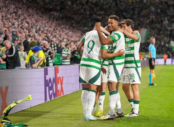 Adam Idah of Celtic celebrates with Auston Trusty of Celtic and team mates after scoring to give Celtic a 5-1 lead. Celtic v Slovan Bratislava, UEFA Champions League, Group Stage, Football, Celtic Park, Glasgow, Scotland, UK, 18 Sep 2024 EDITORIAL USE ONLY No use with unauthorised audio, video, data, fixture lists, club league logos or live services. Online in-match use limited to 120 images, no video emulation. No use in betting, games or single club league player publications.  Copyright: xStuartxWallace Shutterstockx 14722221bo
