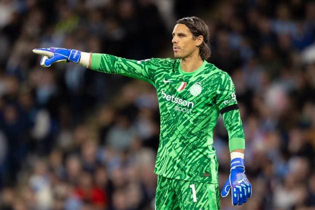 Sport Bilder des Tages Manchester City v Inter Milan Champions League 18 09 2024. Inter Milan goalkeeper Yann Sommer (1) during the Champions League match between Manchester City and Inter Milan at the Etihad Stadium, Manchester, England on 18 September 2024. Editorial use only , Copyright: xIanxStephenx PSI-20445-0077