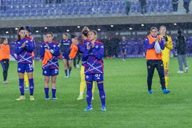 Florence, Italy, September 18th 2024: Fiorentina bids farewell to supporters during the UEFA Women s Champions League round 2 match between ACF Fiorentina and VfL Wolfsburg at Viola Park in Florence, Italy. (Sara Esposito SPP) Copyright: xSaraxEspositox xSPPx spp-en-SaEsSp-SaraEsposito_SPP_-02435