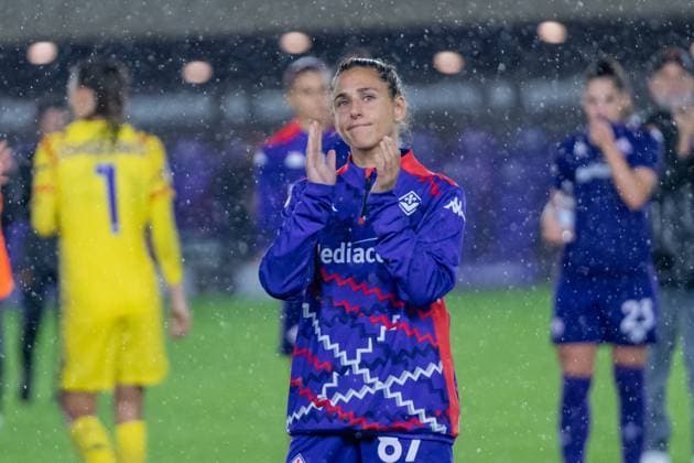 Florence, Italy, September 18th 2024: Vero Boquete (87 Fiorentina) bids farewell to supporters during the UEFA Women s Champions League round 2 match between ACF Fiorentina and VfL Wolfsburg at Viola Park in Florence, Italy. (Sara Esposito SPP) Copyright: xSaraxEspositox xSPPx spp-en-SaEsSp-SaraEsposito_SPP_-02458