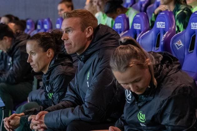 Florence, Italy, September 18th 2024: Tommy Stroot (head coach of VfL Wolfsburg) during the UEFA Women s Champions League round 2 match between ACF Fiorentina and VfL Wolfsburg at Viola Park in Florence, Italy. (Sara Esposito SPP) Copyright: xSaraxEspositox xSPPx spp-en-SaEsSp-SaraEsposito_SPP_-01982