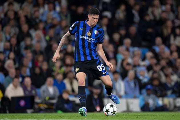 Manchester City v FC Internazionale Milano - UEFA Champions League 2024 25 League Phase MD1 Alessandro Bastoni 95 of Inter Milan during the UEFA Champions League Group Stage match between Manchester City and Football Club Internazionale Milano at the Etihad Stadium in Manchester, England, on September 18, 2024. Manchester Manchester United, ManU Kingdom  Copyright: xMIxNewsx originalFilename:fletcher-manchest240918_npWaT.jpg