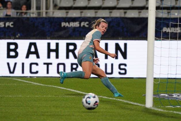 Lauren Hemp of Man City sees her shot come back off the post Paris FC Women v Manchester City Women, UEFA Women s Champions League, Second Round, Football, Stade Charlety , Paris, France, 18 Sep 2024 EDITORIAL USE ONLY No use with unauthorised audio, video, data, fixture lists, club league logos or live services. Online in-match use limited to 120 images, no video emulation. No use in betting, games or single club league player publications.  Copyright: xDavexWinter Shutterstockx 14722161lh