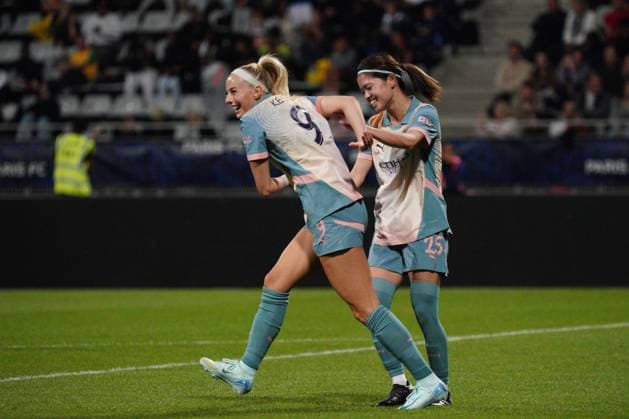 Chloe Kelly of Man City celebrates with Yui Hasegawa of Man City after she puts her side 5-0 ahead Paris FC Women v Manchester City Women, UEFA Women s Champions League, Second Round, Football, Stade Charlety , Paris, France, 18 Sep 2024 EDITORIAL USE ONLY No use with unauthorised audio, video, data, fixture lists, club league logos or live services. Online in-match use limited to 120 images, no video emulation. No use in betting, games or single club league player publications.  Copyright: xDavexWinter Shutterstockx 14722161lt