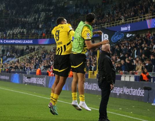 18 09 2024, xgrfx, Football UEFA Champions League, Club Bruges Borussia Dortmund emspor, v l Felix Nmecha, Ramy Bensebaini Borussia Dortmund DFL DFB REGULATIONS PROHIBIT ANY USE OF PHOTOGRAPHS as IMAGE SEQUENCES and or QUASI VIDEO Bruges