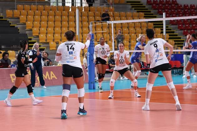 Camila Hiruela Tapia of CD Heidelberg Volkswagen, Claudia Hernandez Figueroa of CD Heidelberg Volkswagen, Lola Hernandez Van Den Bosch of CD Heidelberg Volkswagen, Patricia Aranda Munoz of CD Heidelberg Volkswagen, Gisel Medina Chacoa of CD Heidelberg during the Volleyball WEVZA CUP Women between Bezier VB and Heidelberg Volkswagen on 18 sept 2024 at the Palazzetto dello in Rome.  Copyright: x(c)xEmanuelaxVertolli SportReporx xx IPA_49823535 IPA_Agency_IPA49823535