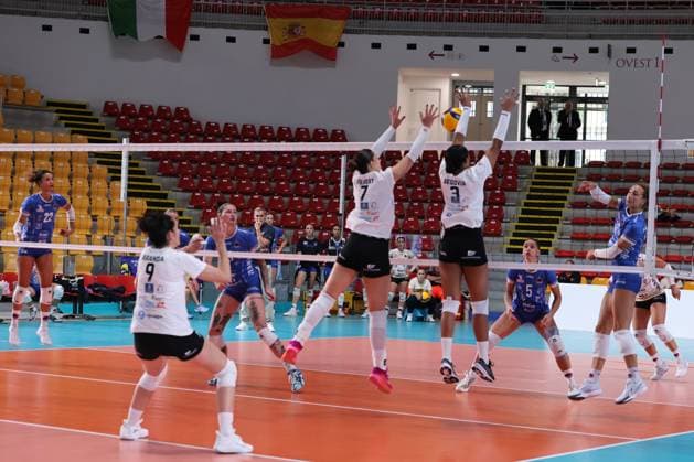Dayana Segovia of CD Heidelberg Volkswagen, Adriani Vilvert Joaquim of CD Heidelberg Volkswagen, Patricia Aranda Munoz of CD Heidelberg Volkswagen during the Volleyball WEVZA CUP Women between Bezier VB and Heidelberg Volkswagen on 18 sept 2024 at the Palazzetto dello in Rome.  Copyright: x(c)xEmanuelaxVertolli SportReporx xx IPA_49823590 IPA_Agency_IPA49823590