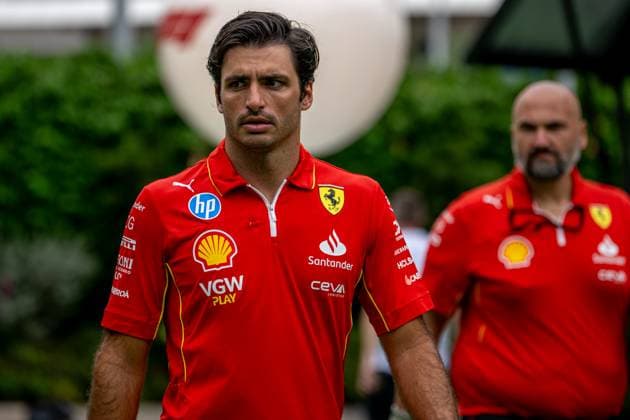 MARINA BAY, SINGAPORE: Carlos Sainz, racing for the Ferrari team during the 2024 Formula 1 Singapore Grand Prix at the Marina Bay Street Circuit in Marina Bay, Singapore
