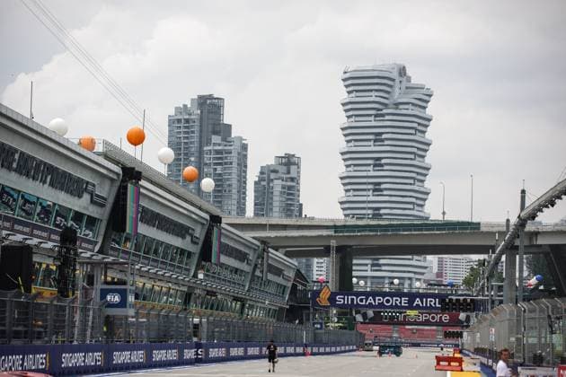 Singapore track, piste, atmosphere skyline during the Formula 1 Singapore Grand Prix 2024, 18th round of the 2024 Formula One World Championship, WM, Weltmeisterschaft from September 20 to 22, 2024 on the Marina Bay Circuit, in Singapore, Singapore - F1 - SINGAPORE GRAND PRIX 2024 DPPI Panoramic  240919_R18_SINGAPORE_DP_XB3_7307