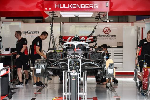 Haas F1 Team VF-24 Ferrari, Mechanical detail during the Formula 1 Singapore Grand Prix 2024, 18th round of the 2024 Formula One World Championship, WM, Weltmeisterschaft from September 20 to 22, 2024 on the Marina Bay Circuit, in Singapore, Singapore - F1 - SINGAPORE GRAND PRIX 2024 DPPI Panoramic  240919_R18_SINGAPORE_DP_XB3_7392