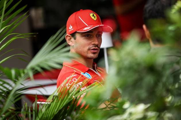 LECLERC Charles (mco), Scuderia Ferrari SF-24, portrait during the Formula 1 Singapore Grand Prix 2024, 18th round of the 2024 Formula One World Championship, WM, Weltmeisterschaft from September 20 to 22, 2024 on the Marina Bay Circuit, in Singapore, Singapore - F1 - SINGAPORE GRAND PRIX 2024 DPPI Panoramic  240919_R18_SINGAPORE_DP_XB3_7556