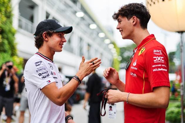 KIMI ANTONELLI Andrea (ita), Junior Driver of Mercedes AMG F1 Team, BEARMAN Oliver, Ferrari Driver Academy, portrait during the Formula 1 Singapore Grand Prix 2024, 18th round of the 2024 Formula One World Championship, WM, Weltmeisterschaft from September 20 to 22, 2024 on the Marina Bay Circuit, in Singapore, Singapore - F1 - SINGAPORE GRAND PRIX 2024 DPPI Panoramic  240919_R18_SINGAPORE_DP_AV3_5544