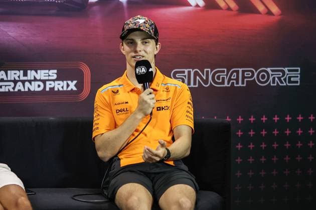 PIASTRI Oscar (aus), McLaren F1 Team MCL38, portrait press conference, PK, Pressekonferenz during the Formula 1 Singapore Grand Prix 2024, 18th round of the 2024 Formula One World Championship, WM, Weltmeisterschaft from September 20 to 22, 2024 on the Marina Bay Circuit, in Singapore, Singapore - F1 - SINGAPORE GRAND PRIX 2024 DPPI Panoramic  240919_R18_SINGAPORE_DP_XB3_8380_1