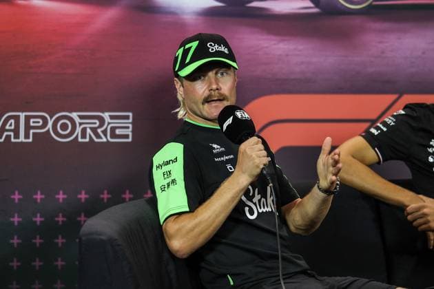 BOTTAS Valtteri (fin), Stake F1 Team Kick Sauber C44, portrait press conference, PK, Pressekonferenz during the Formula 1 Singapore Grand Prix 2024, 18th round of the 2024 Formula One World Championship, WM, Weltmeisterschaft from September 20 to 22, 2024 on the Marina Bay Circuit, in Singapore, Singapore - F1 - SINGAPORE GRAND PRIX 2024 DPPI Panoramic  240919_R18_SINGAPORE_DP_XB3_8393_1