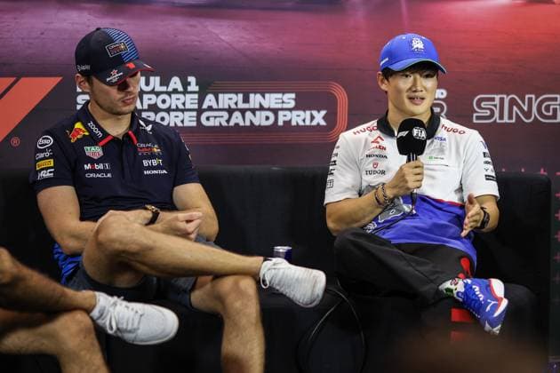 TSUNODA Yuki (jap), Visa Cash App RB F1 Team VCARB 01, portrait VERSTAPPEN Max (ned), Red Bull Racing RB20, portrait press conference, PK, Pressekonferenz during the Formula 1 Singapore Grand Prix 2024, 18th round of the 2024 Formula One World Championship, WM, Weltmeisterschaft from September 20 to 22, 2024 on the Marina Bay Circuit, in Singapore, Singapore - F1 - SINGAPORE GRAND PRIX 2024 DPPI Panoramic  240919_R18_SINGAPORE_DP_XB3_8558