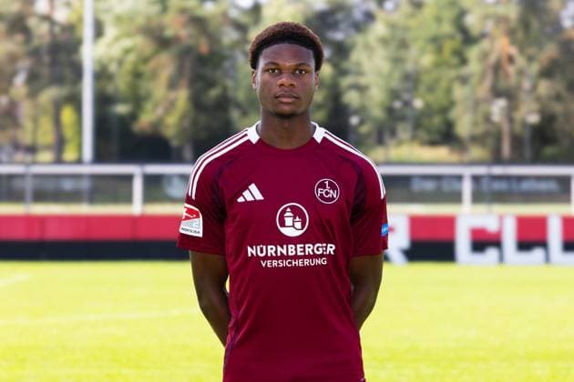 18 09 2024 1 FC Nuremberg FCN Club 2 Football Bundesliga BL Season 2024 2025 Photo appointment Portrait appointment Presentation Press appointment DaMa Single photo Single photo Portrait Portrait Headshot Winners Osawe 38, 1 FC Nuremberg FCN