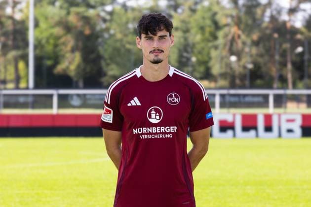 18 09 2024 1 FC Nuremberg FCN Club 2 Football Bundesliga BL Season 2024 2025 Photo appointment Portrait appointment Presentation Press appointment DaMa Single photo Single photo Portrait Portrait Headshot Janni Serra 23, 1 FC Nuremberg FCN