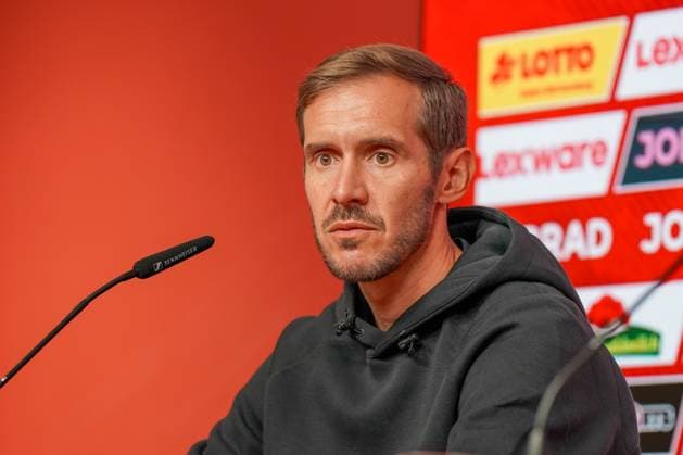 Soccer 1 Bundesliga 2024 2025, SC Freiburg before the match against 1 FC Heidenheim, Press conference, Europa Park Stadium Freiburg Freiburg coach Julian Schuster Copyright: xJOERANxSTEINSIEKx
