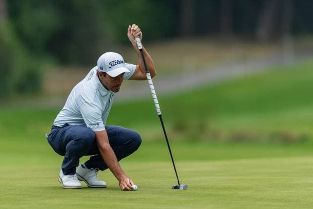 Edoardo Molinary of Italy on the 4th green during round 1 of the BMW PGA, Golf Herren Championship at the Wentworth Golf Club, Virginia Water, England on 19 September 2024. Copyright: xGrantxWinterx 41780099