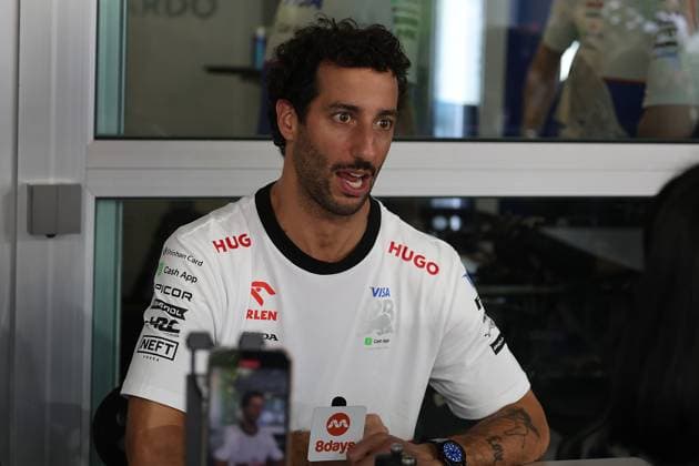 19 09 2024, Marina Bay Street Circuit, Singapore, FORMULA 1 SINGAPORE AIRLINES SINGAPORE GRAND PRIX 2024,in the picture Daniel Ricciardo AUS , Visa Cash App RB Formula One Team Defodi 506 20240919 hbr 0017 Defodi-506
