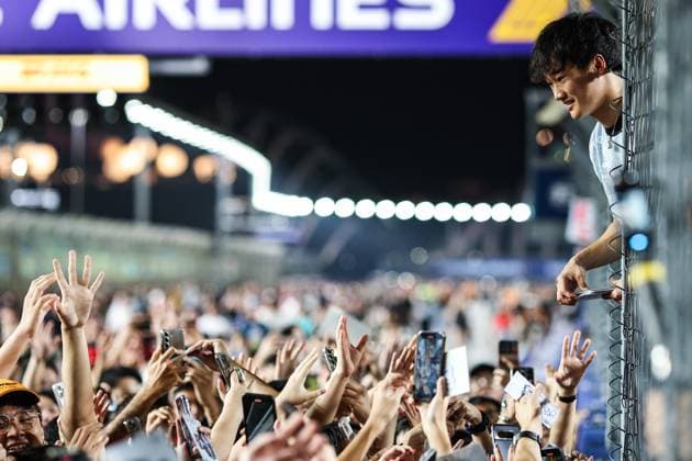TSUNODA Yuki (jap), Visa Cash App RB F1 Team VCARB 01, portrait during the Formula 1 Singapore Grand Prix 2024, 18th round of the 2024 Formula One World Championship, WM, Weltmeisterschaft from September 20 to 22, 2024 on the Marina Bay Circuit, in Singapore, Singapore - F1 - SINGAPORE GRAND PRIX 2024 DPPI Panoramic  240919_R18_SINGAPORE_DP_XB3_9111