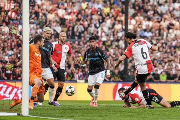 UEFA Champions League: Feyenoord v Bayer 04 Leverkusen Rotterdam - Ramiz Zerrouki of Feyenoord during the first round of new format of the Champions League 2024 2025. The match is set between Feyenoord and Bayer 04 Leverkusen at Stadion Feijenoord De Kuip on 19 September 2024 in Rotterdam, The Netherlands. Copyright: xTomxBodex