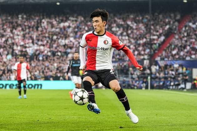 UEFA Champions League: Feyenoord v Bayer 04 Leverkusen Rotterdam - In-beom Hwang of Feyenoord during the first round of new format of the Champions League 2024 2025. The match is set between Feyenoord and Bayer 04 Leverkusen at Stadion Feijenoord De Kuip on 19 September 2024 in Rotterdam, The Netherlands. Copyright: xTomxBodex