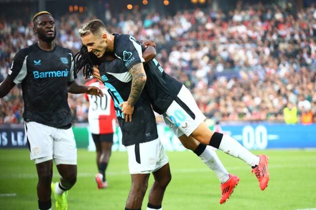 Alex Grimaldo 20 Bayer 04 Leverkusen celebrates his goal for 0 2 Feyenoord Rotterdam vs Bayer 04 Leverkusen, UEFA Champions League, Soccer, Matchday 1, Season 2024 2025, 19 09 2024 Photo kolbert press Ant Palmer Stadion Rotterdam De Kuip Netherlands Copyright: xkolbert-press AntxPalmerx