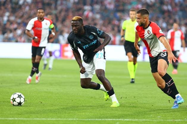 Victor Boniface 22 Bayer 04 Leverkusen in duel, action, with Thomas Beelen 3 Feyenoord Rotterdam David Hancko 33 Feyenoord Rotterdam Feyenoord Rotterdam vs Bayer 04 Leverkusen, UEFA Champions League, Soccer, Matchday 1, Season 2024 2025, 19 09 2024 Photo kolbert press Ant Palmer Stadion Rotterdam De Kuip Netherlands Copyright: xkolbert-press AntxPalmerx