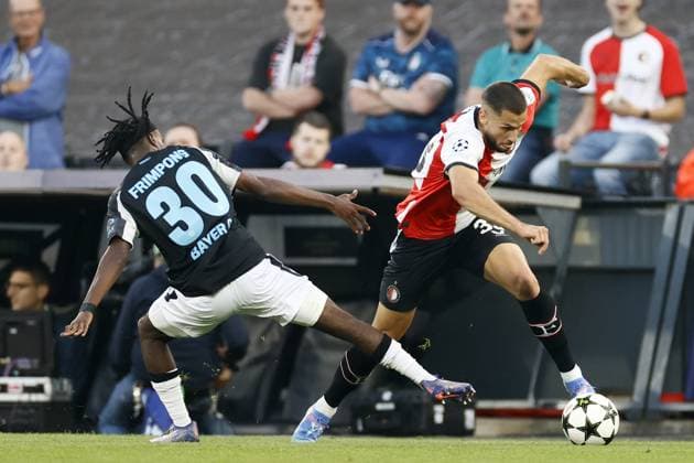 ROTTERDAM - (l-r) Jeremie Frimpong of Bayer 04 Leverkusen , David Hancko of Feyenoord during the UEFA Champions League match between Feyenoord Rotterdam and Bayer 04 Leverkusen at Feyenoord Stadium de Kuip on Sept. 19, 2024 in Rotterdam, Netherlands. ANP PIETER STAM DE JONGE UEFA Champions League 2024 25 xVIxANPxSportx xxANPxIVx 508862361 originalFilename: 508862361.jpg
