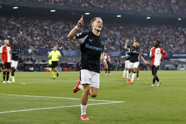 ROTTERDAM - Florian Wirtz of Bayer 04 Leverkusen celebrates 0-3 during the UEFA Champions League match between Feyenoord Rotterdam and Bayer 04 Leverkusen at Feyenoord Stadium de Kuip on Sept. 19, 2024 in Rotterdam, Netherlands. ANP MAURICE VAN STEEN UEFA Champions League 2024 25 xVIxANPxSportx xxANPxIVx 508863118 originalFilename: 508863118.jpg