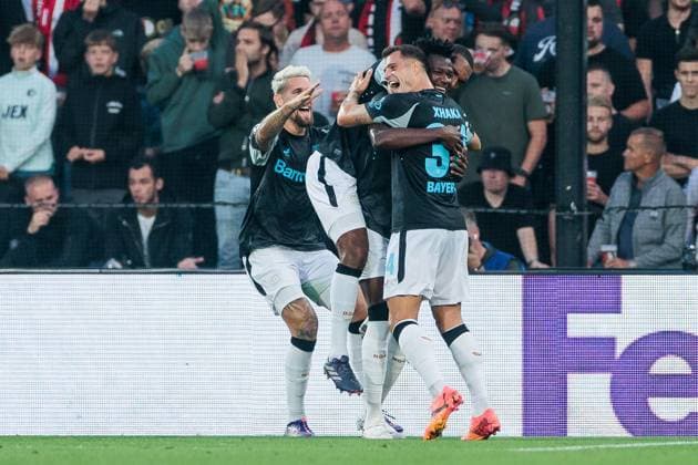 UEFA Champions League Feyenoord Rotterdam Bayer 04 Leverkusen 19 09 2024 Cheers for 0 4 by Edmond Tapsoba Bayer 04 Leverkusen, 12 UEFA Champions League Feyenoord Rotterdam Bayer 04 Leverkusen, Rotterdam, Stadion Feijenoord De Kuip on 19 09 2024 Copyright: xBEAUTIFULxSPORTS Wunderlx